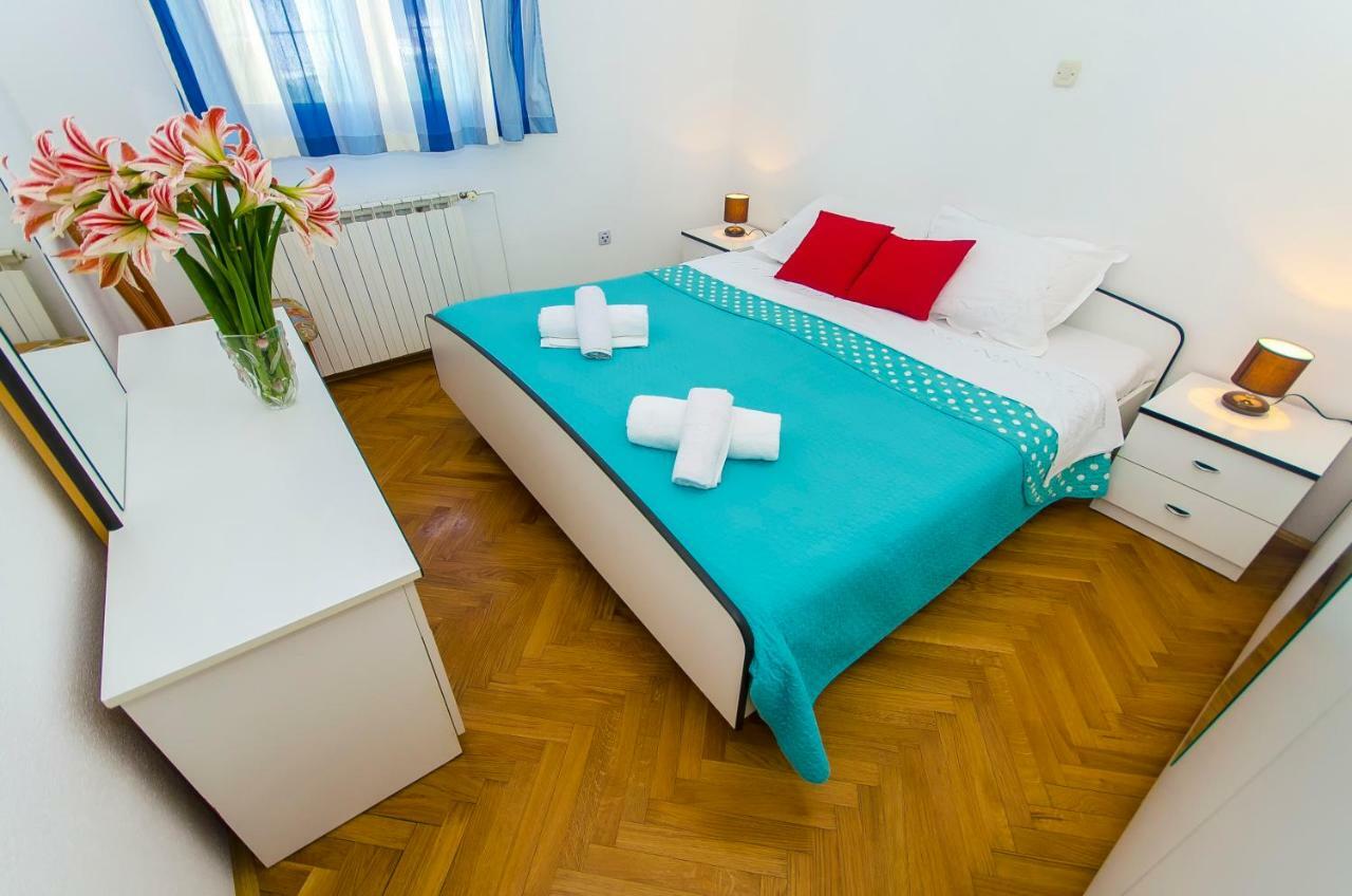 Apartment Ive Trogir Bagian luar foto