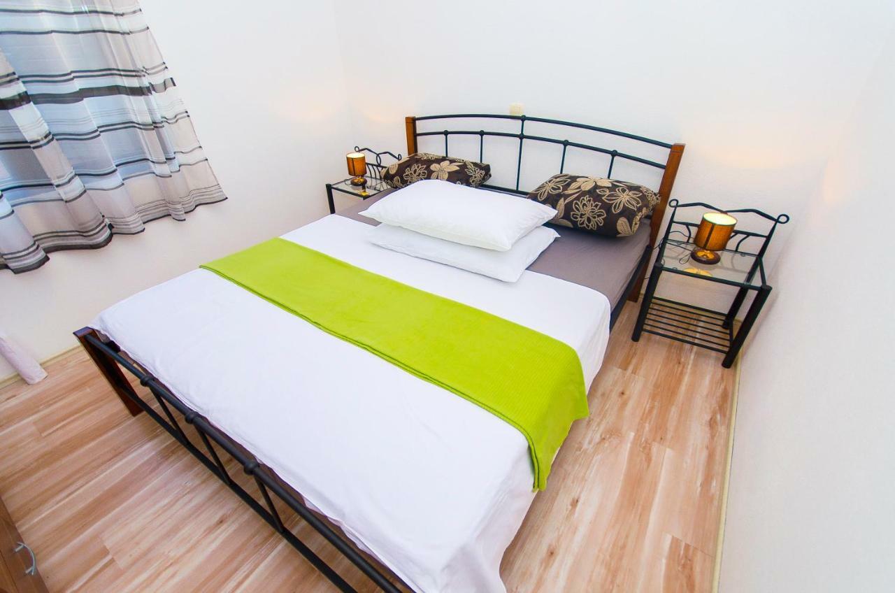 Apartment Ive Trogir Bagian luar foto