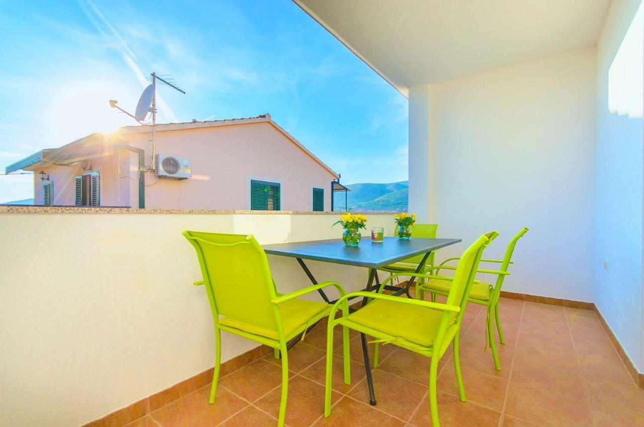 Apartment Ive Trogir Bagian luar foto