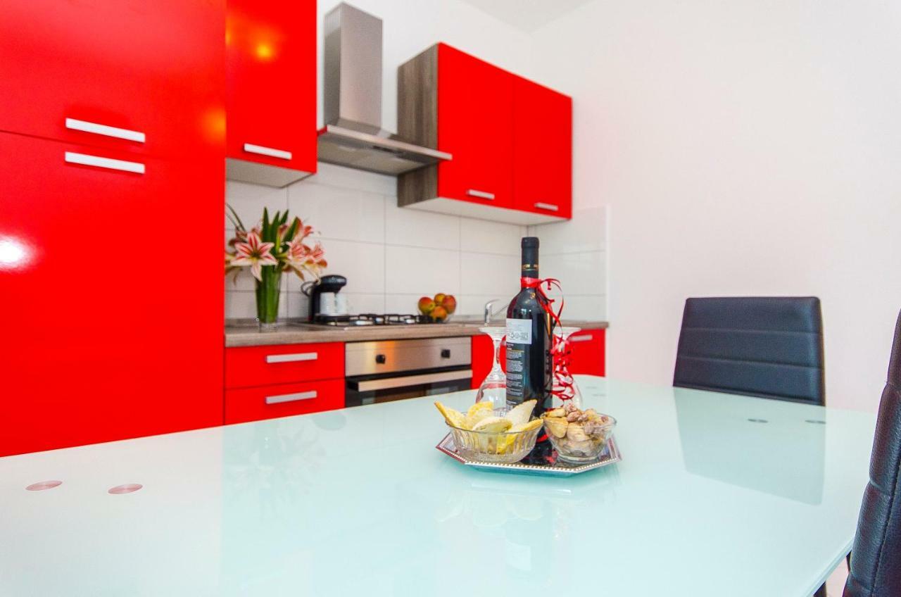 Apartment Ive Trogir Bagian luar foto